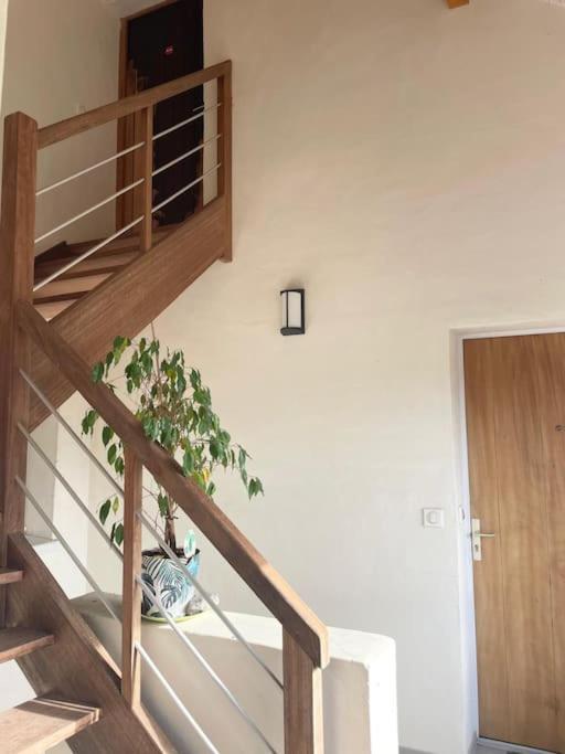 Appartement T3 Lumineux Tres Bien Equipe Avec Balcon Salies-de-Béarn Dış mekan fotoğraf