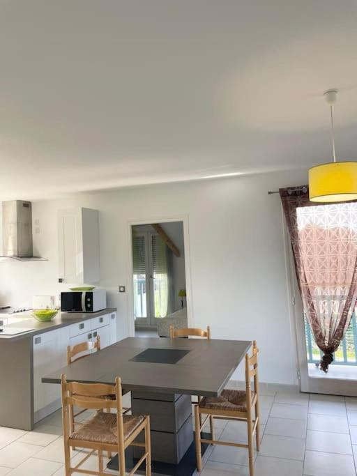 Appartement T3 Lumineux Tres Bien Equipe Avec Balcon Salies-de-Béarn Dış mekan fotoğraf