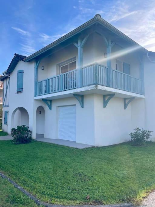 Appartement T3 Lumineux Tres Bien Equipe Avec Balcon Salies-de-Béarn Dış mekan fotoğraf