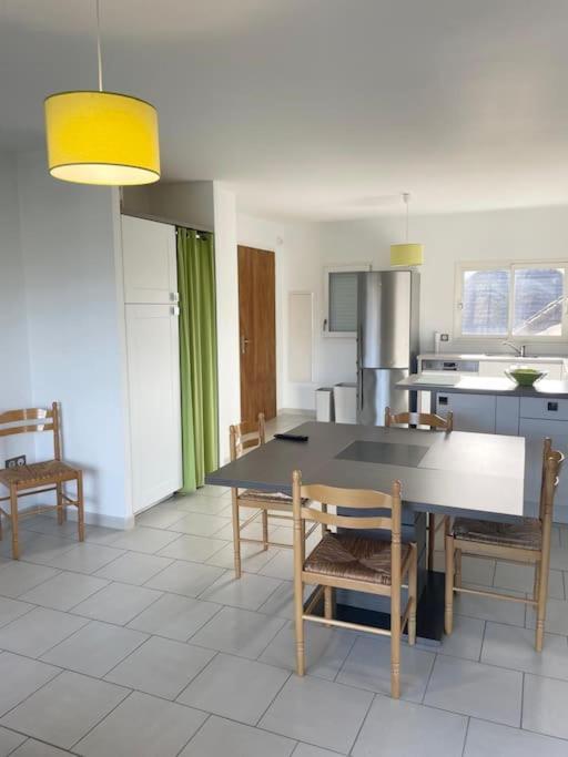 Appartement T3 Lumineux Tres Bien Equipe Avec Balcon Salies-de-Béarn Dış mekan fotoğraf